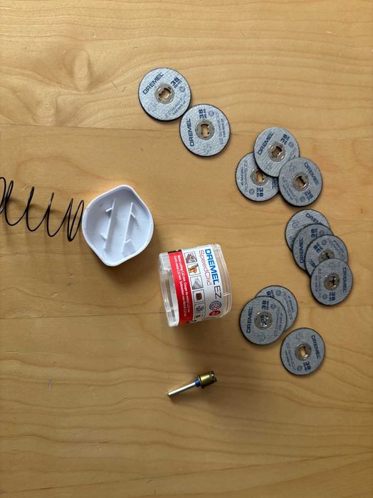 12 Discos de 38mm Dremel EZ SpeedClic SC456B +Mandril Dremel SpeedClic