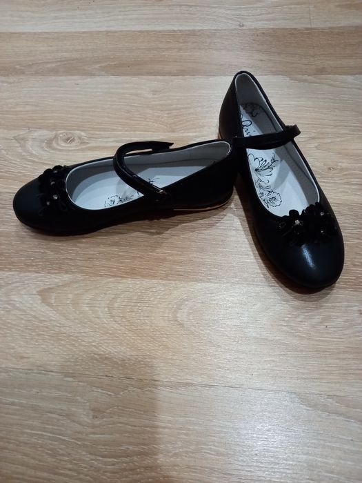 Подростковые туфли для девочки