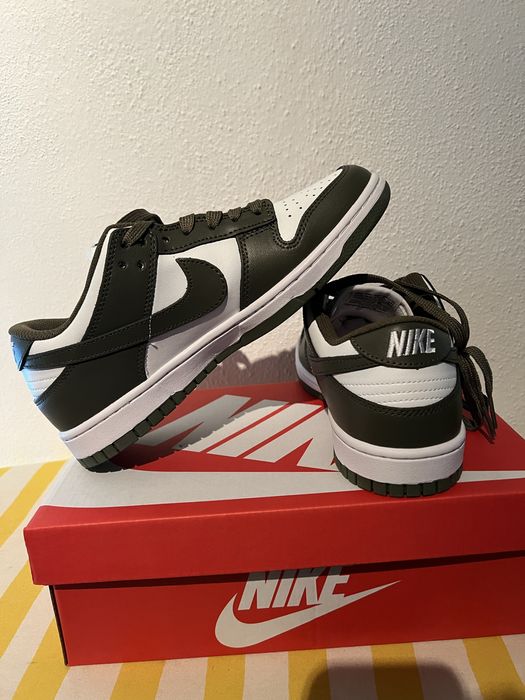 Nike dunk olive green NOVOS *portes grátis*