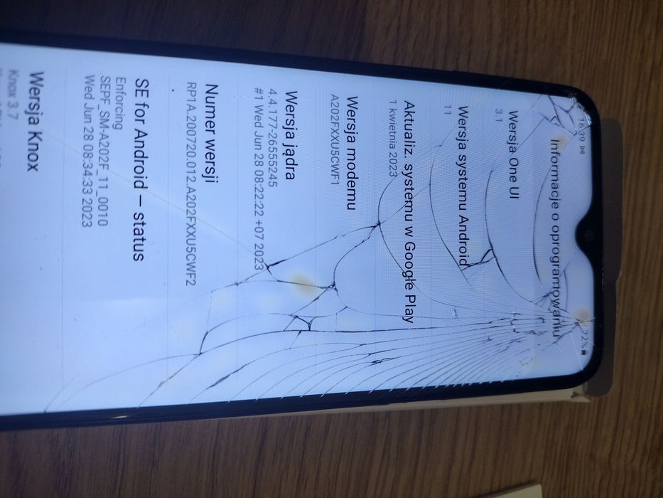 Smartfon Samsung Galaxy a20e