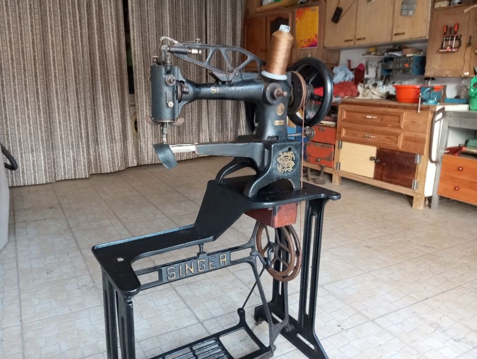 Máquina Singer de gaspear calçado de 1910