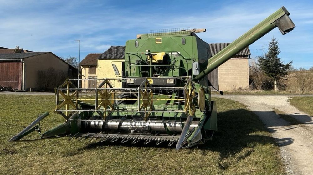 Комбайн зернозбиральний John Deere 965 джон дір  свіжий