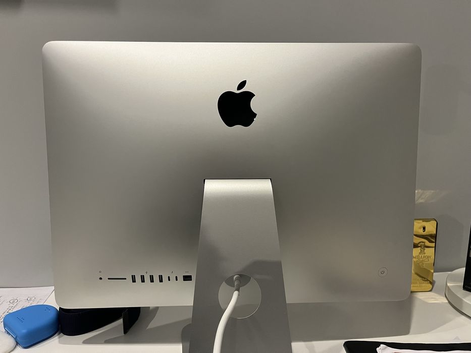 iMac 2,3 GHz Intel Core i5  21.5”