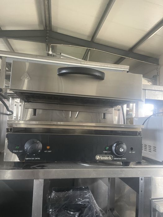 Forno/Salamandra para manter a comida quente