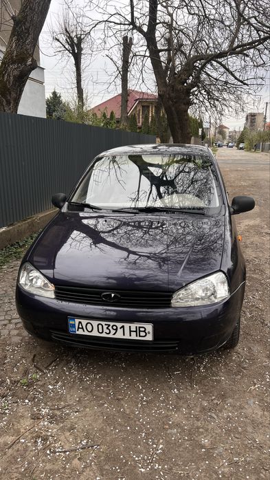 Машина лада калина