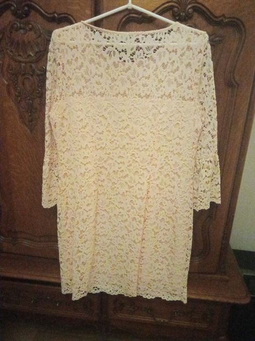 Sukienka ecru -koronka