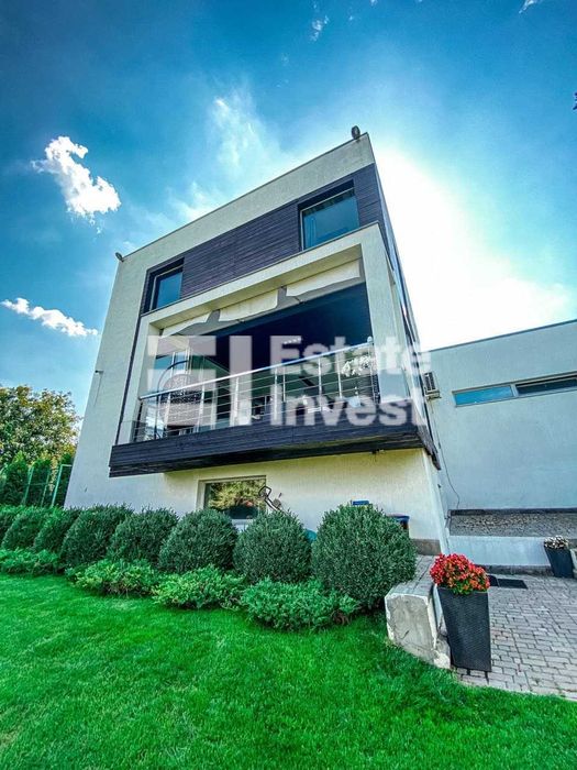 Продам будинок у смт. Коротич