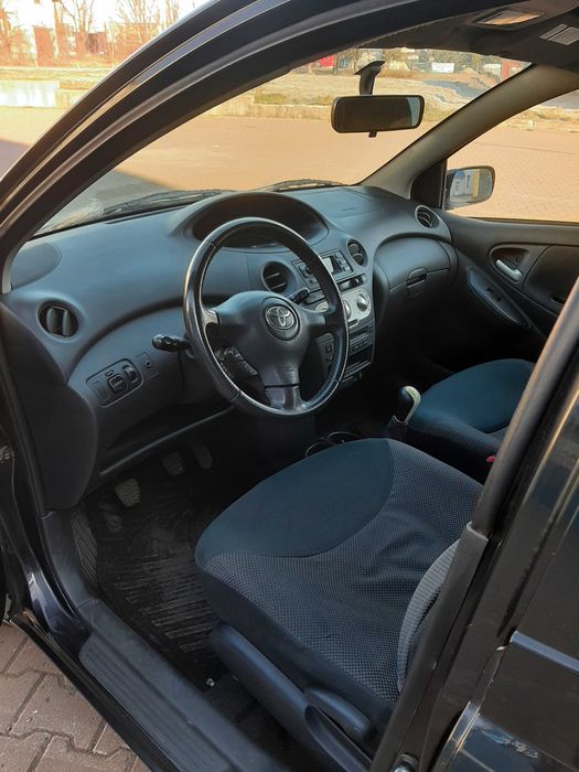 Toyota Yaris 1.0