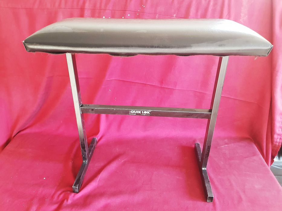 Sprzedam stołek do pianina