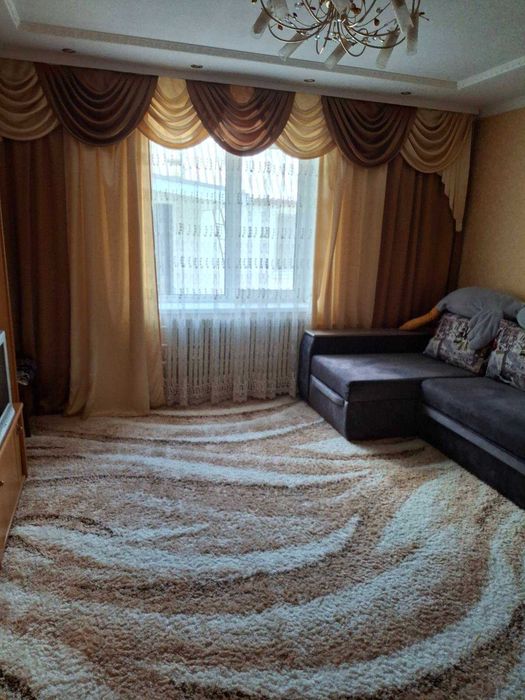 Продам цегляний кап. будинок в центрі Солоницівка можна по сертифікату