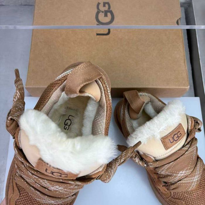 UGG Lowmel Sand r.41