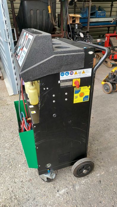 Stacja obsługi klimatyzacji GUTMANN Husky 150