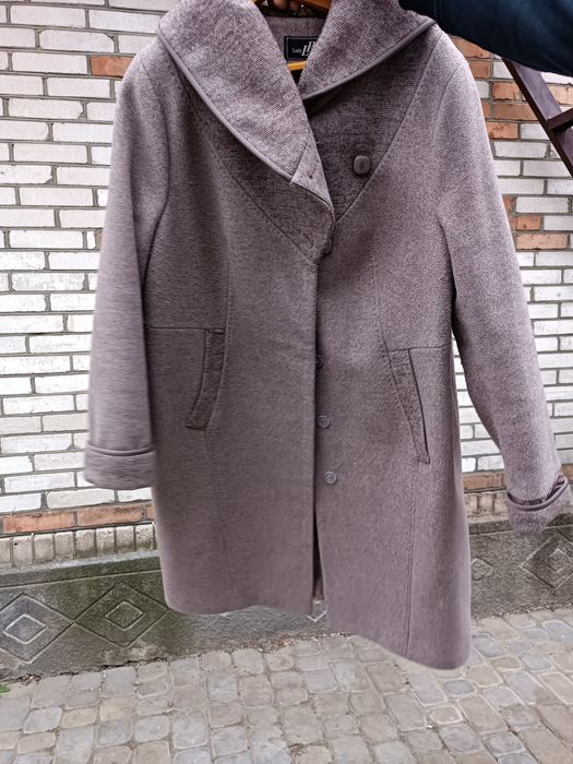 Пальто. Стан чудовий. Одягалося 3 рази.