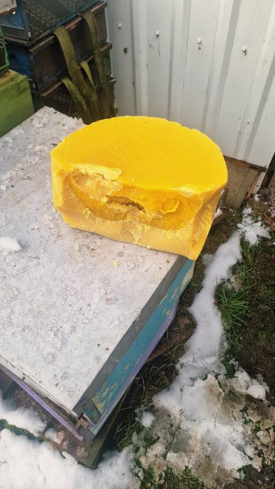 Wosk pszczeli naturalny