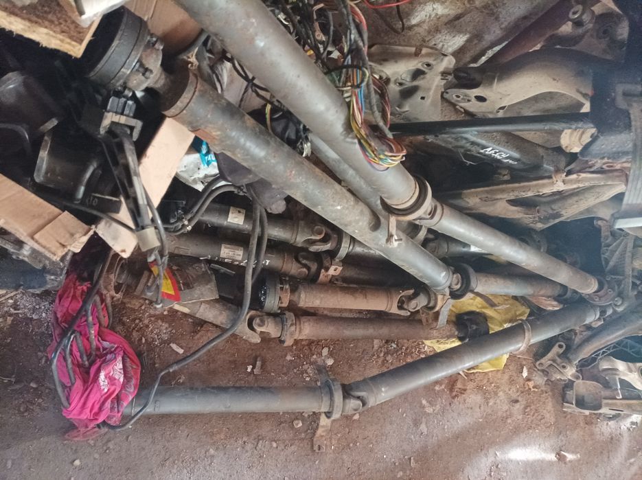 Audi 80 b4 a4 b5 a6 c5 wał napędowy półosie