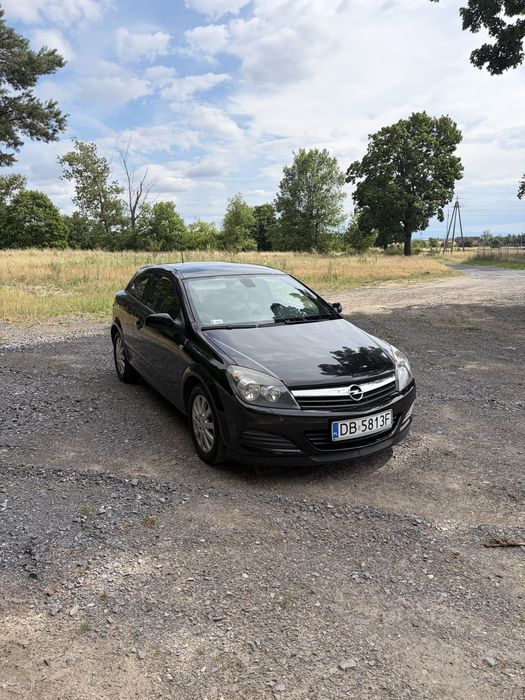 Opel Astra H  GTC  1.9 CDTI