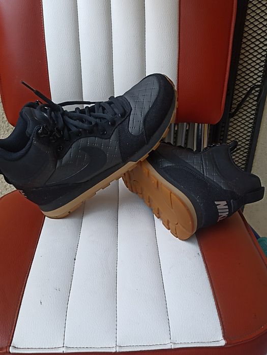 Черевички Nike Mid Rumenn