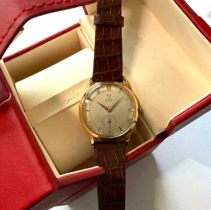 OMEGA Bumper Automatic plaqué Ouro 18K 80 microns– Mostrador "Honeycomb"  Raro