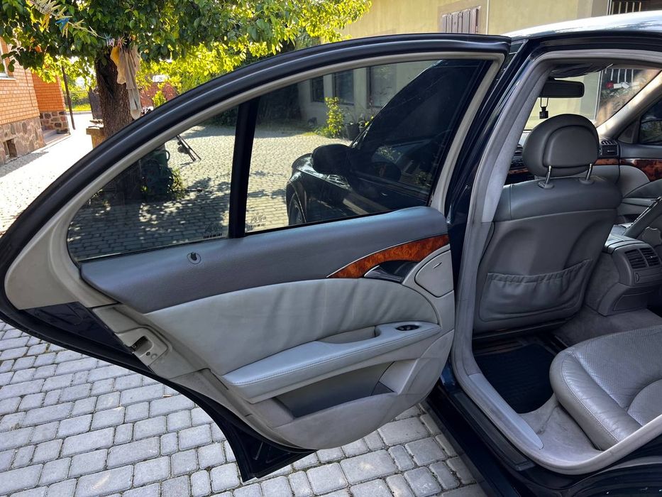 Mercedes W211 E270