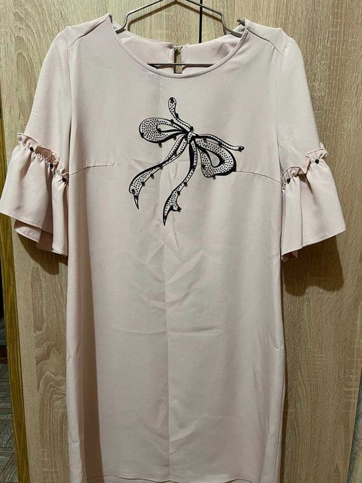 Рожева вільна сукня