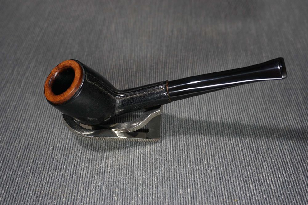 Bonito cachimbo antigo LONGCHAMP forrado a pela, em urze (França)