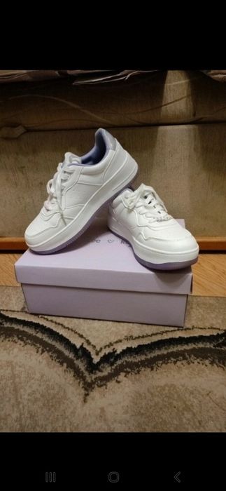 Buty nowe DeeZee Roxy rozmiar 39 białe fioletowe koraliki