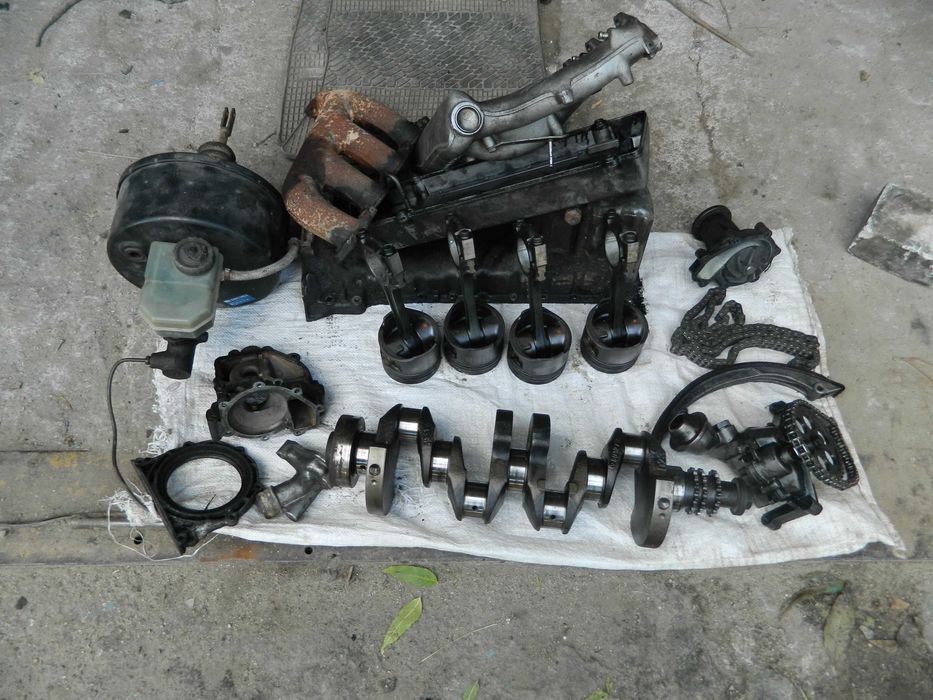 Продам коробку Пежо 107  .