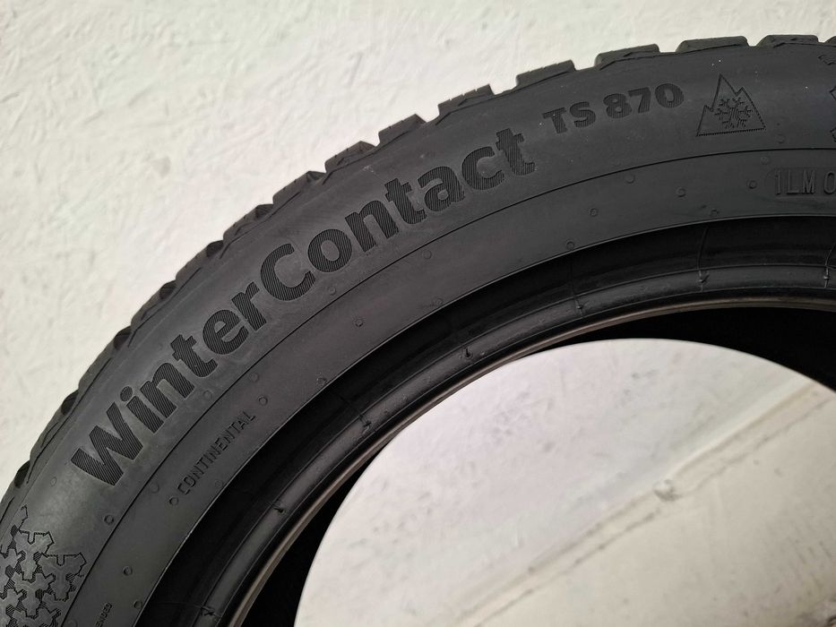2x 225/50R17 Continental WinterContact TS 870  2x 7,7mm 21r.