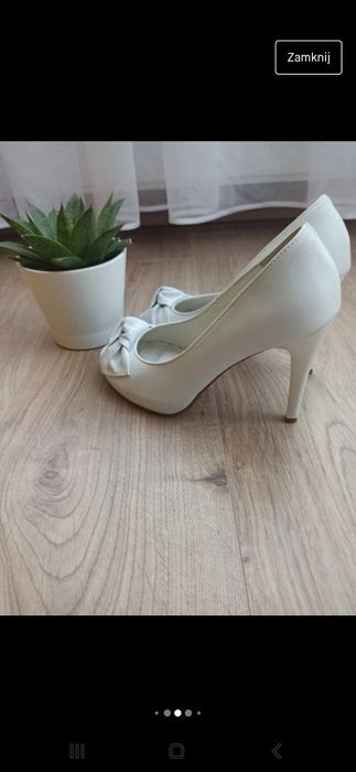Białe buty rozmiar 35