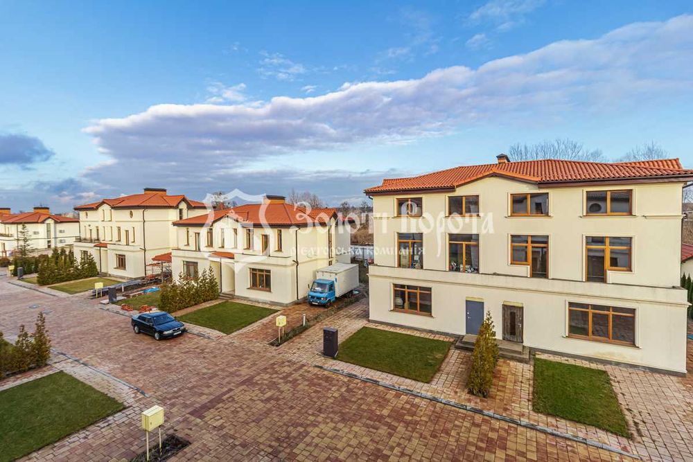 Дуплекс, 3пов. Під ремонт. село Підгірці, Обухівський район