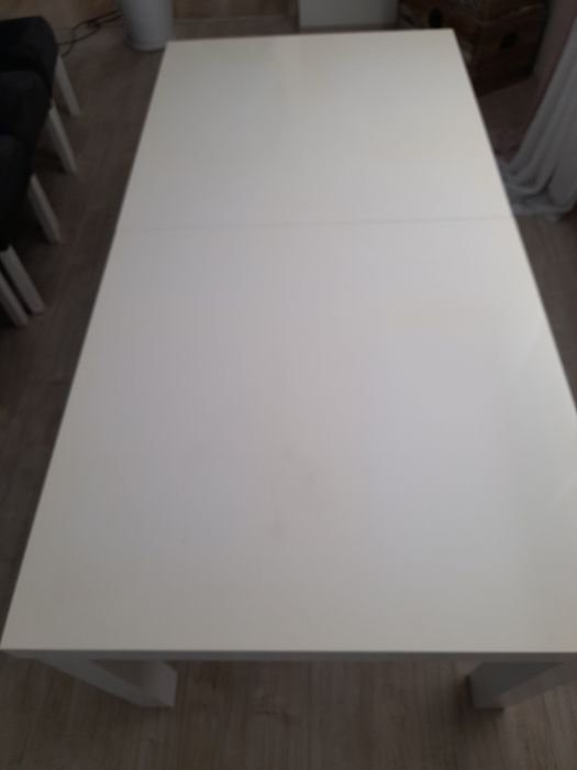 Stół lakierowany biały