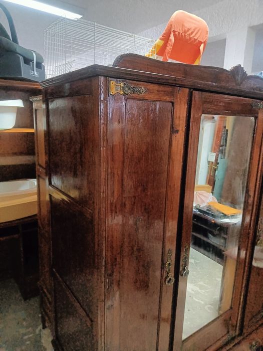 Mobília de quarto estilo antigo