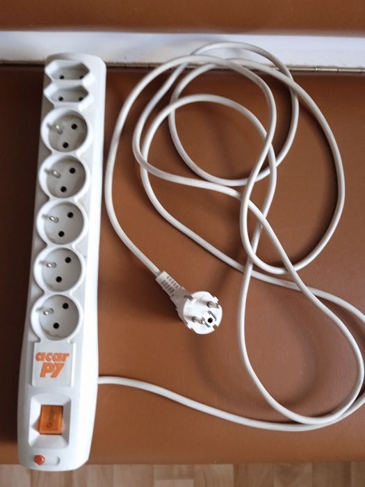 Електро кабель до лампи та мережевий фільтр