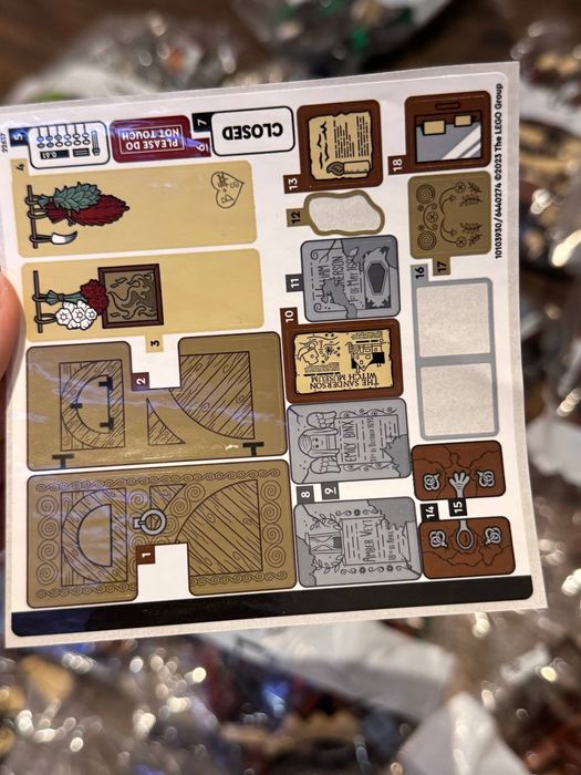 Продається оригінальний набір LEGO Disney Hocus Pocus (LEGO Ideas)