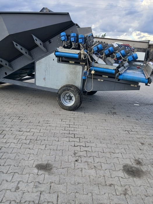 Sprzedam kosz przyjęciowy Pro-Wega bunkier sortownik