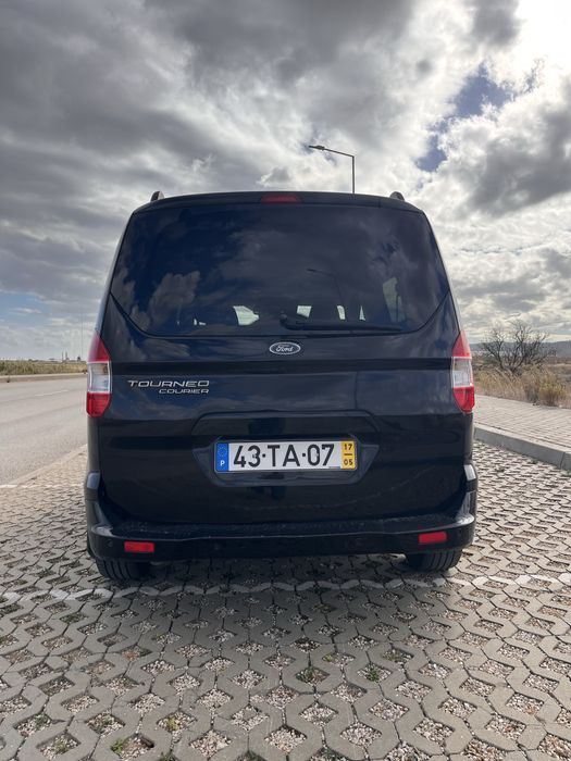 Ford Tourneo Courier 1.5 tdci 5 lugares
