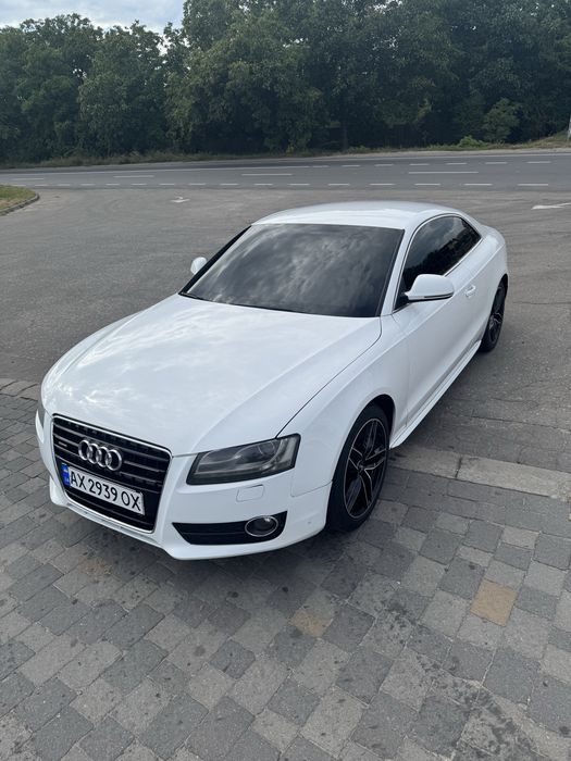 Продам Audi A5 B8 3.2 quattro официал
