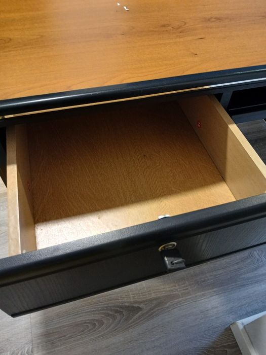 Secretária / Mesa de Computador