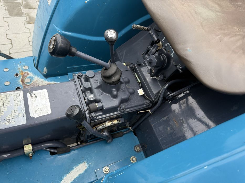 Японський трактор Mitsubishi MT1601