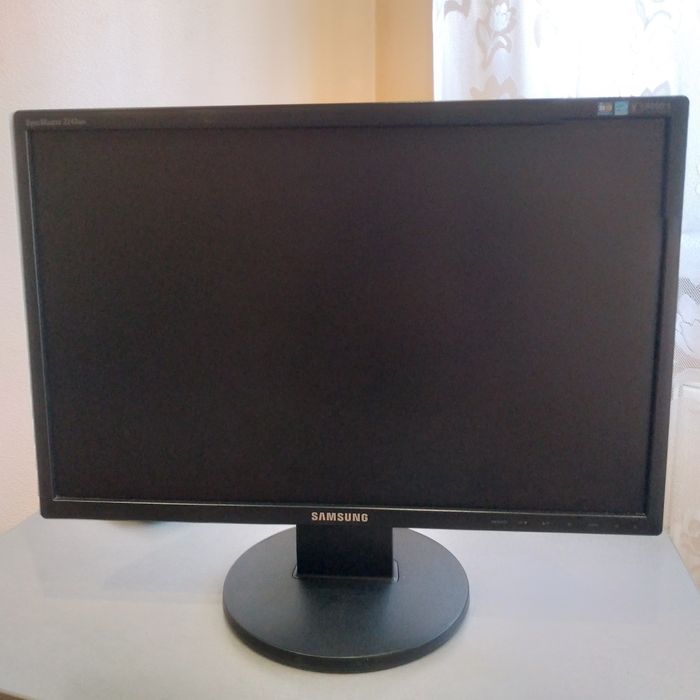 Монитор Samsung SyncMaster 2243nw
