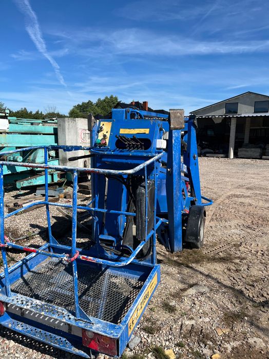 Podnosnik koszowy na przyczepie zwyżka