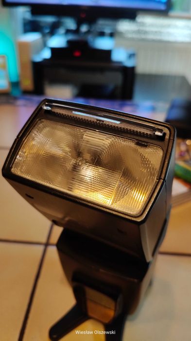 Lampa błyskowa YN568EX
