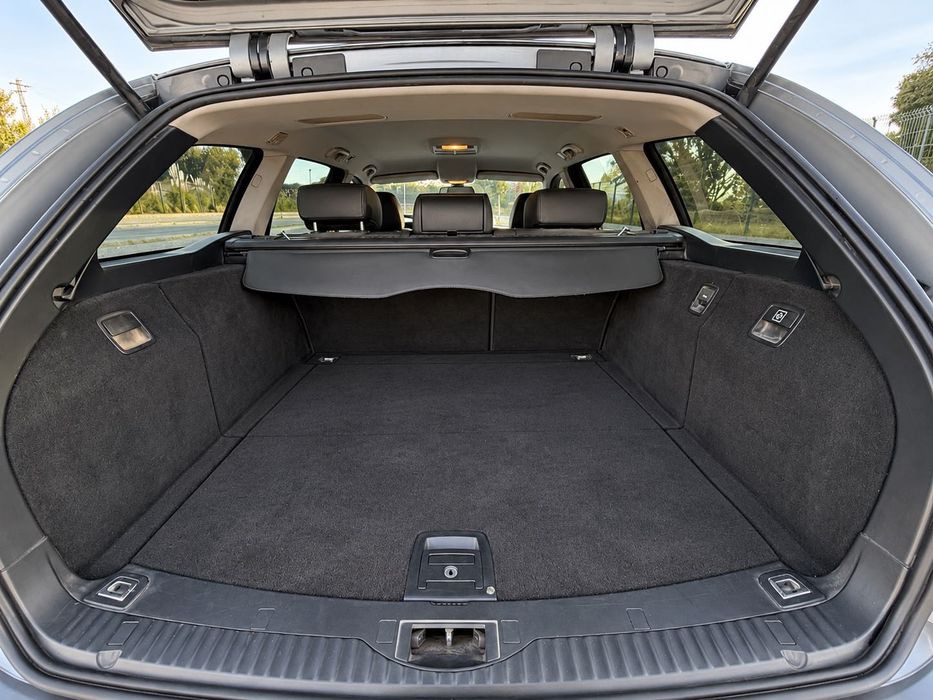 BMW 525d Touring PACK M Nacional IUC ANTIGO