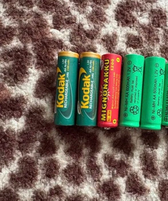 АКБ батарейки АА Ni-MH 600-2100mAh Li-ion 18650 3.7 V
