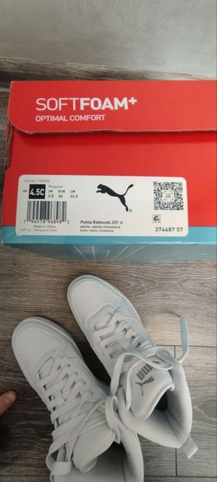 Оригінальні кросівки Puma