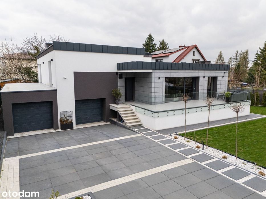 Piękny dom 900m od rynku- wysoki standard, doskonała lokalizacja