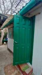 Участок земли с ветхим строением возле самого пляжа в Одессе.