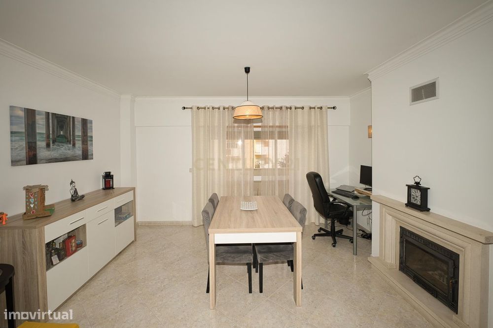 Apartamento T3 com garagem em box e Wallbox | São Domingos de Rana, Ca