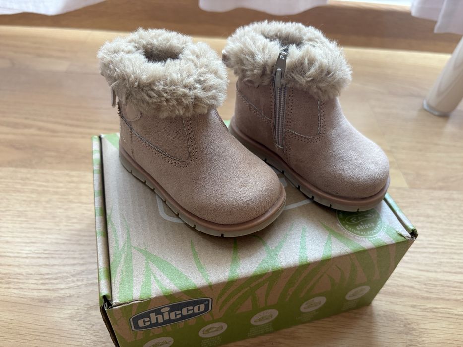 Chicco Fiorella Boots Size 18