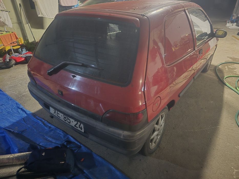 Vendo ou troco Renault 1.9 D comercial